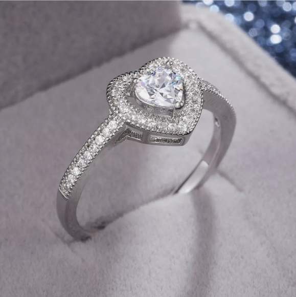 New Eternity Heart Ring - Picture 6 of 9